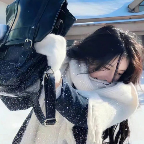 霓裳鬼影